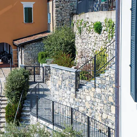 Апартаменти Unique Gandria 3 By Quokka 360 - Luxury Two-bedroom With A Breathtaking View Лугано